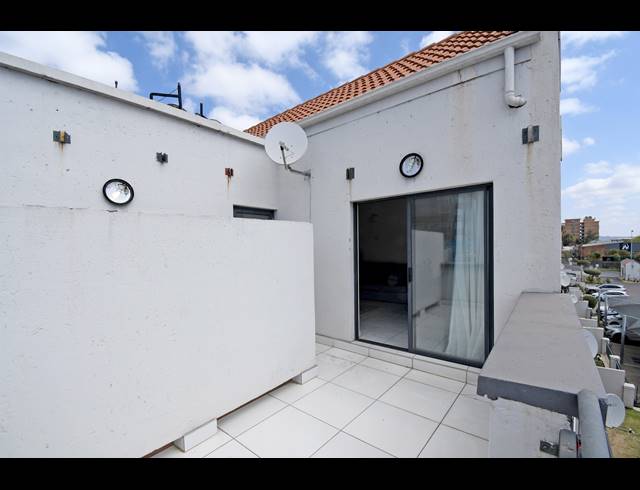 1 BEDROOM APARTMENT FOR SALE IN FERNDALE